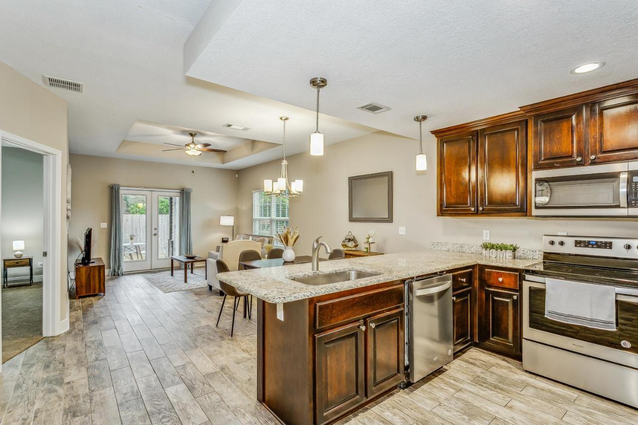 Lovely Town-Home In Pensacola Exteriér fotografie